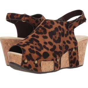 NWOB Volatile Women's Picadilly Wedge Sandal